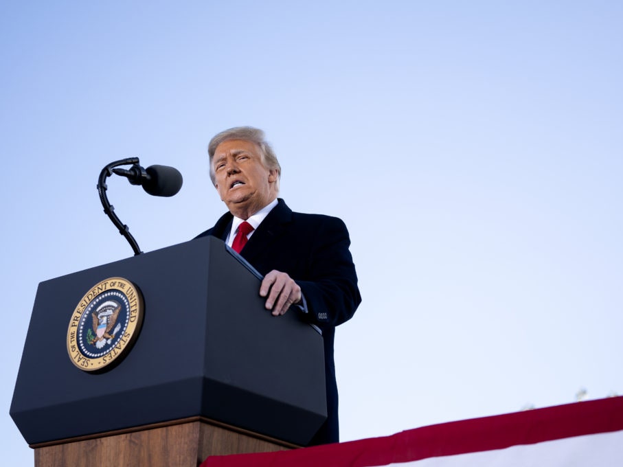 Дональд Трамп заявил, что Алек Болдуин мог намеренно убить оператора