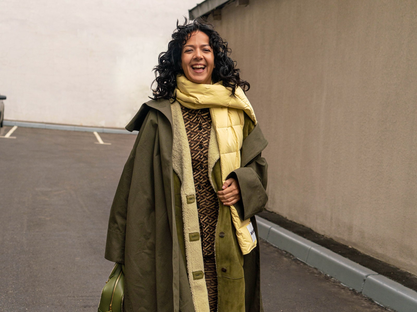 Look of the Day: Ксения Чилингарова на прогулке с Полюсом