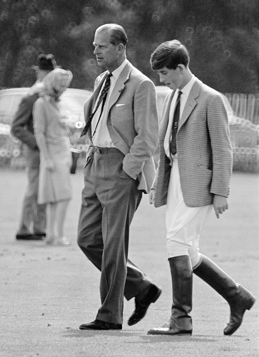 С отцом принцем Филиппом в Большом Виндзорском парке 1965.