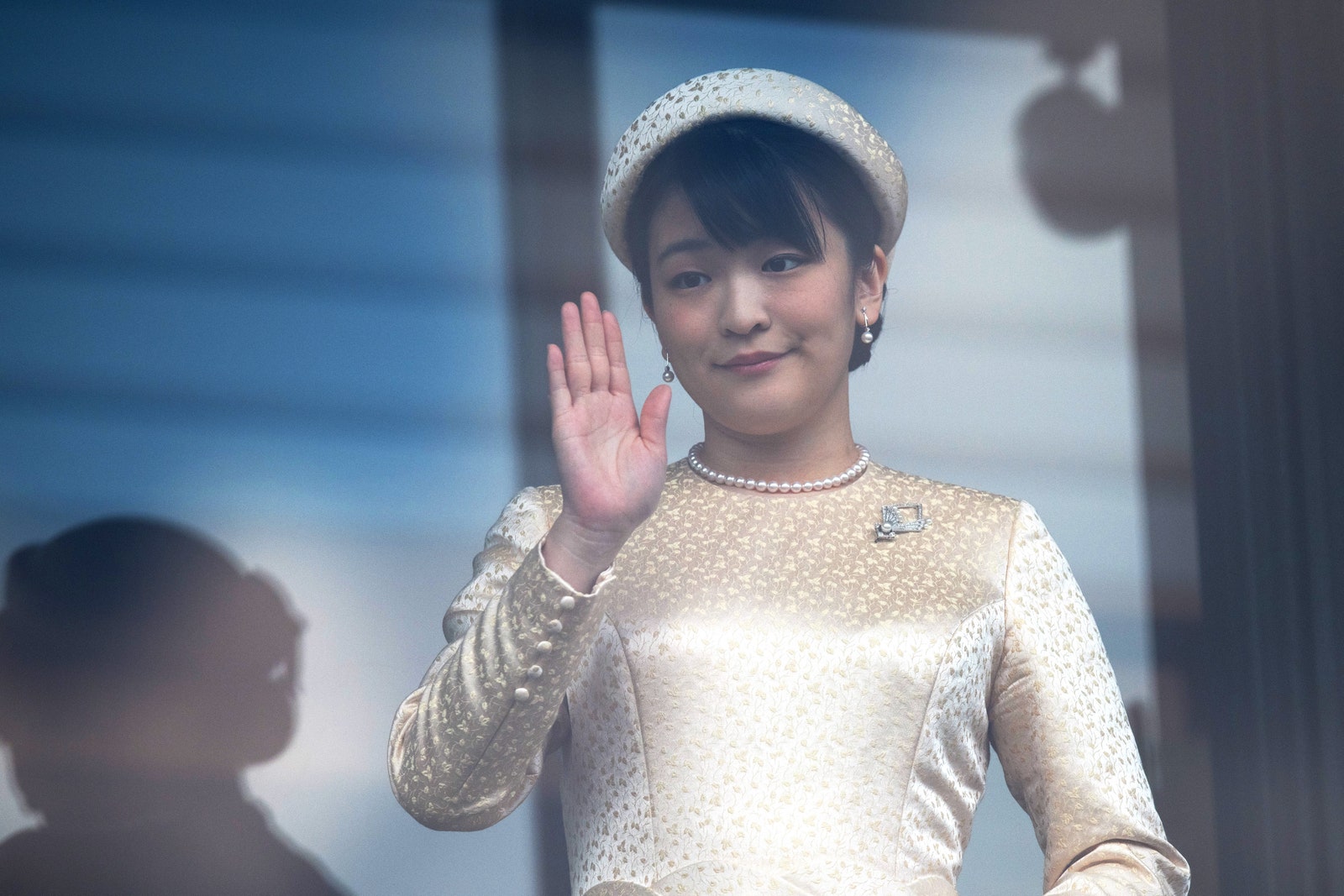 Гордость и предубеждение как японская принцесса Мако и ее бойфренд стали азиатскими Меган и Гарри