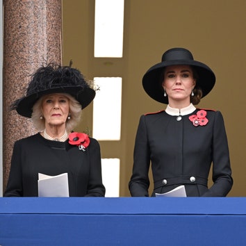 Кейт Миддлтон, принц Уильям и другие члены королевской семьи почтили память павших воинов
