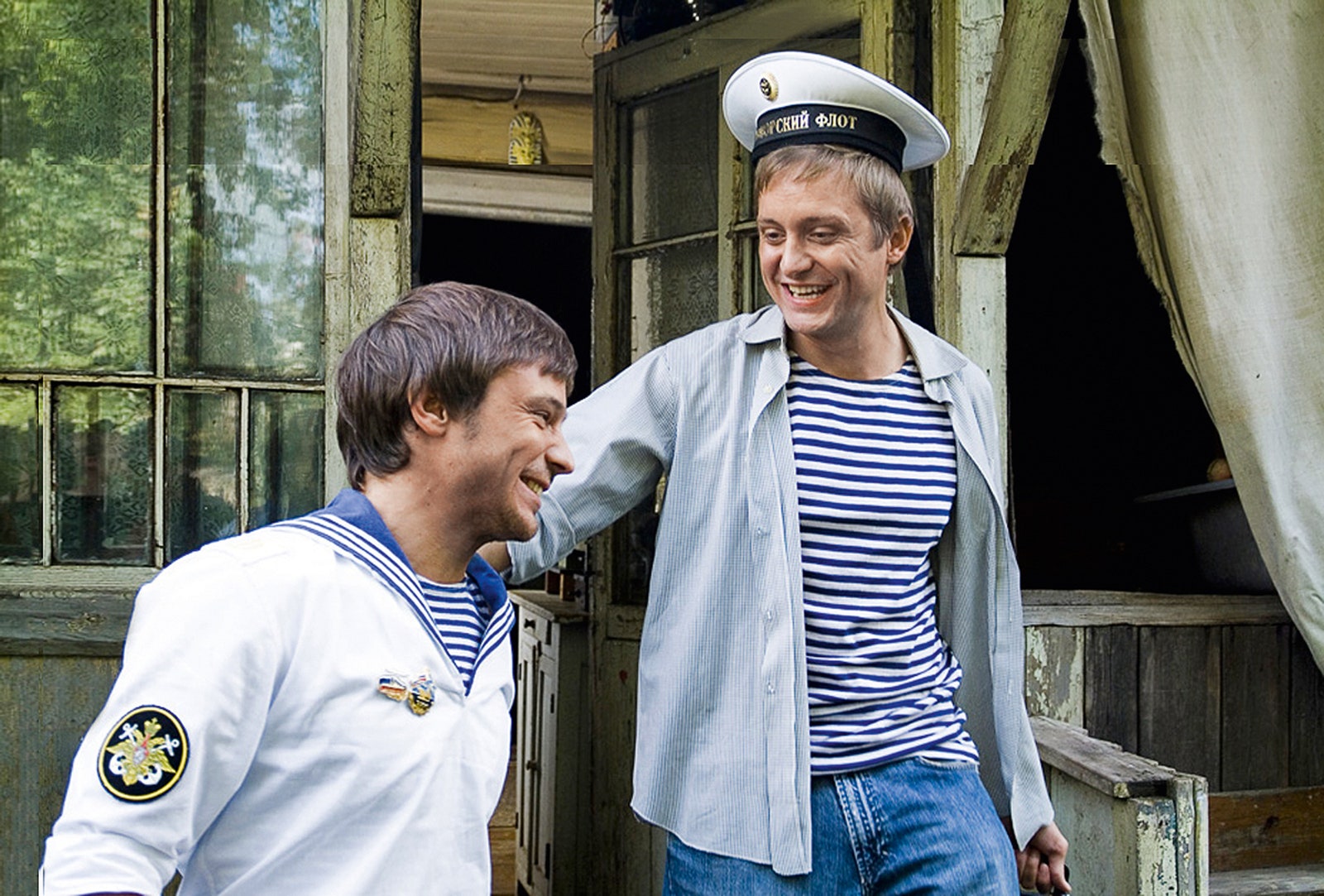 Актеры Алексей Чадов и Артем Михалков на съемках фильма «Жаrа».