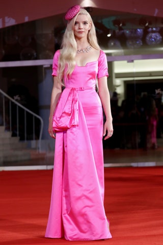 Аня ТейлорДжой вnbspплатье Christian Dior наnbspзаказ иnbspукрашениях Tiffany nbspCo.