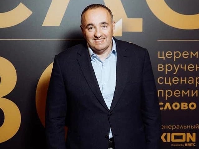 Продюсер Александр Роднянский подписал контракт с Apple