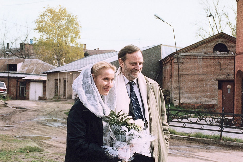 Венчание в ВысокоПетровском мужском монастыре в Москве 1998.