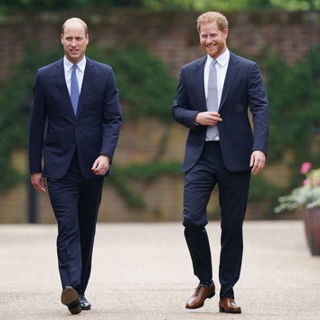 Принц Гарри и принц Уильям вместе открыли памятник принцессе Диане