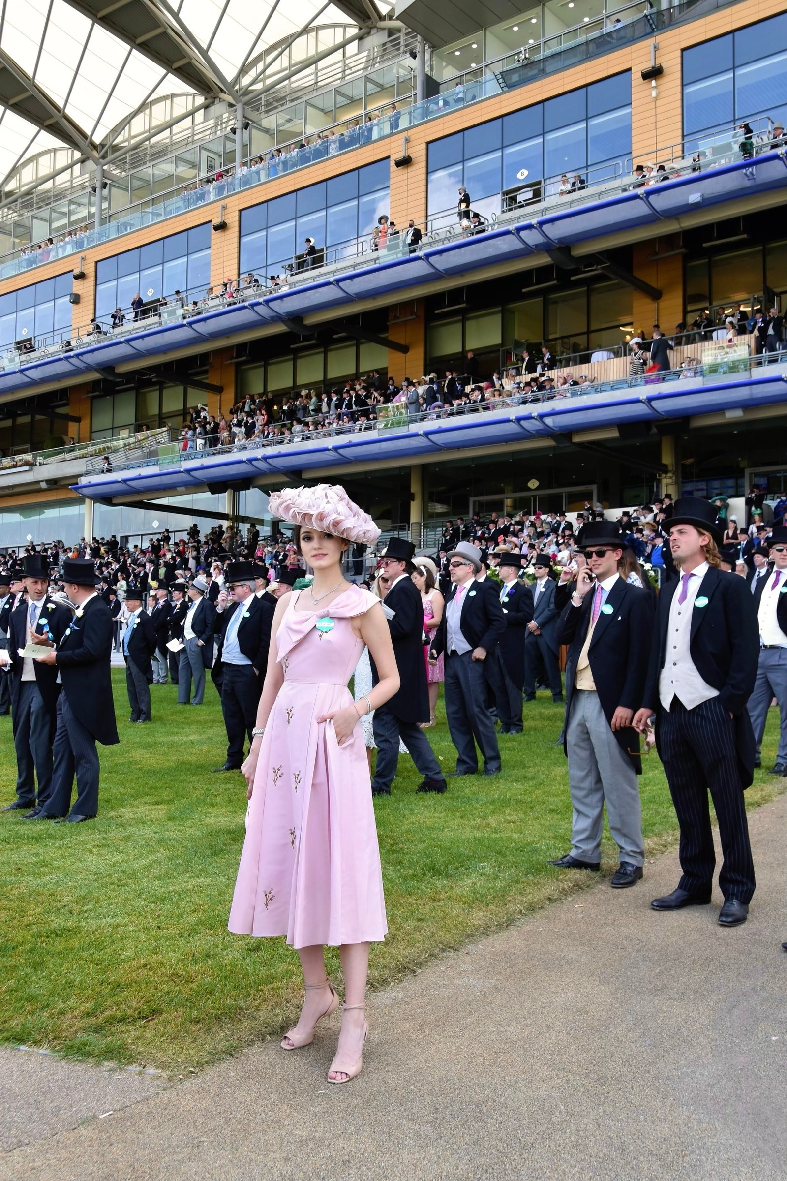 Как прошел Royal Ascot 2021 скачки шляпки и встреча с принцем — мнение инсайдера
