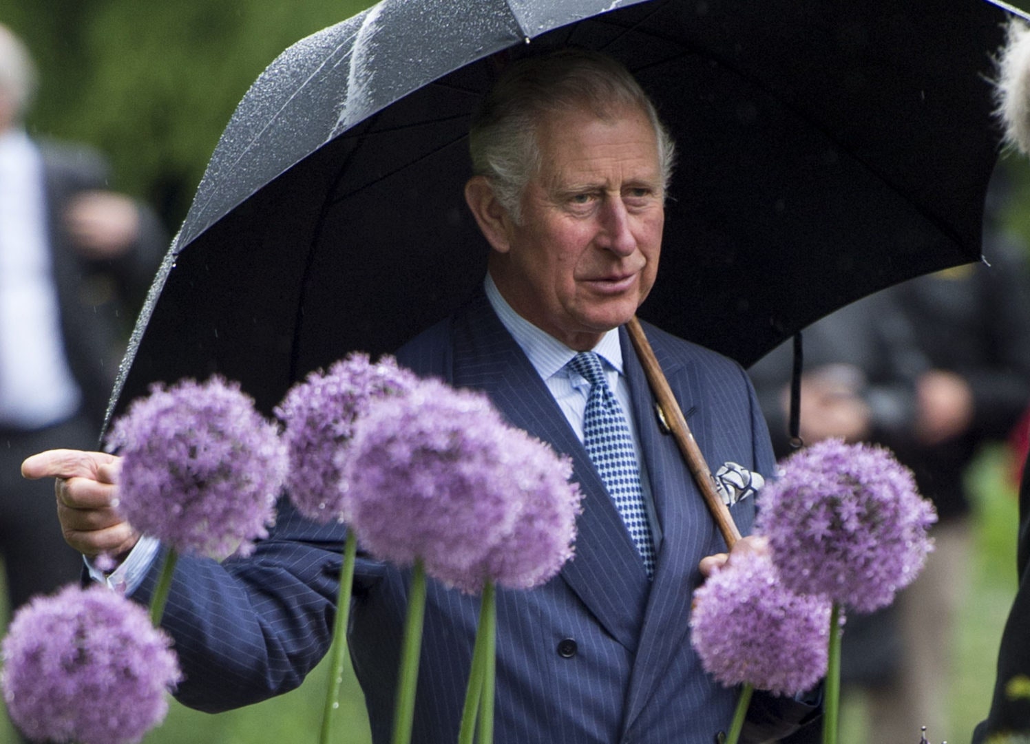 Политики звезды и члены королевской семьи скорбят в связи со смертью принца Филиппа