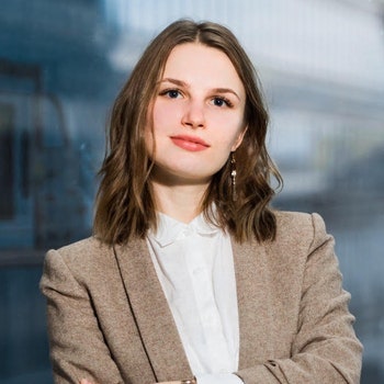 Дарья Коротыч head shot - Tatler Россия