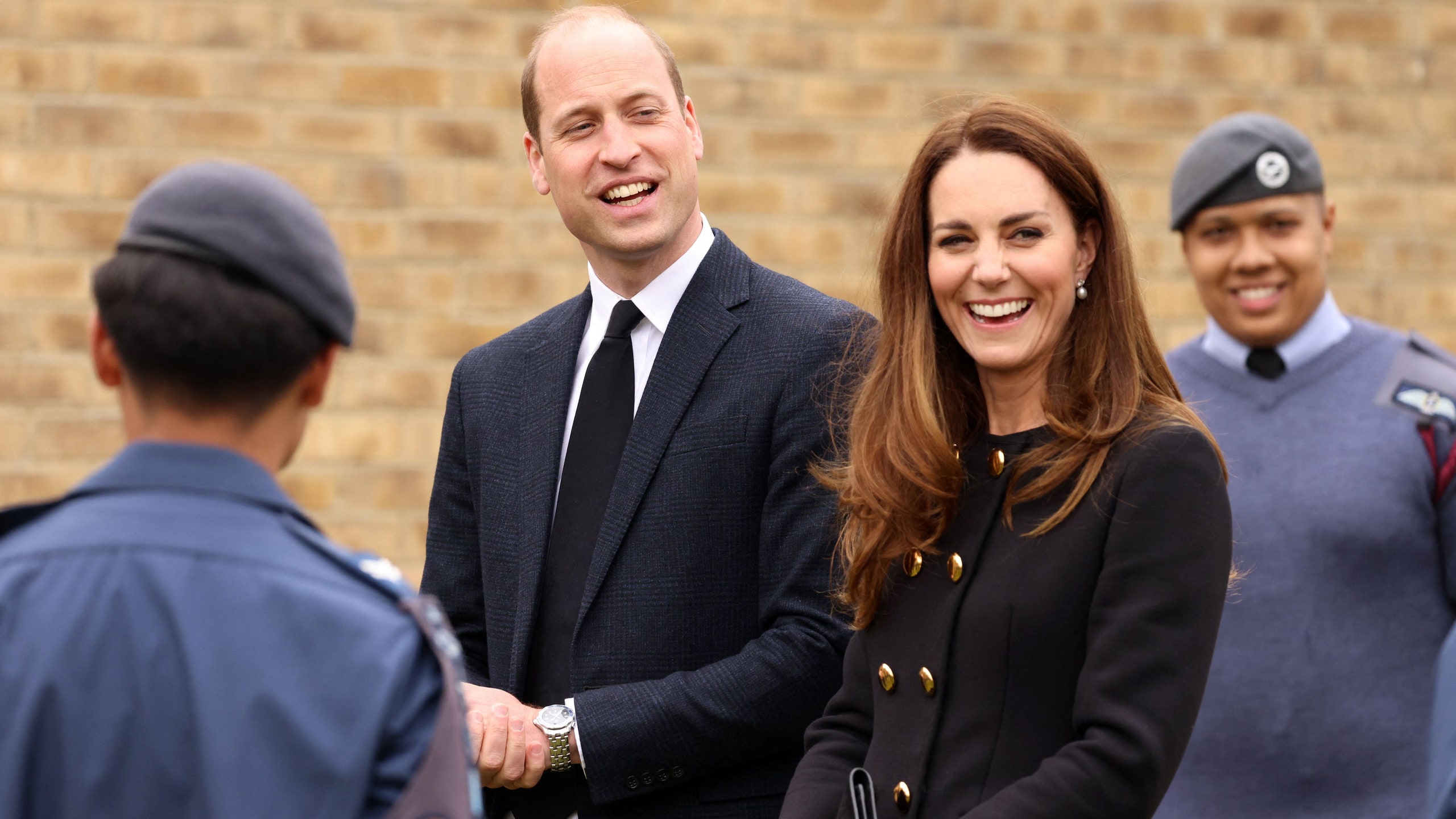 Принц Уильям и Кейт Миддлтон впервые появились на публике после похорон принца Филиппа
