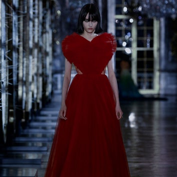 Наряды для современных принцесс в новой коллекции Dior