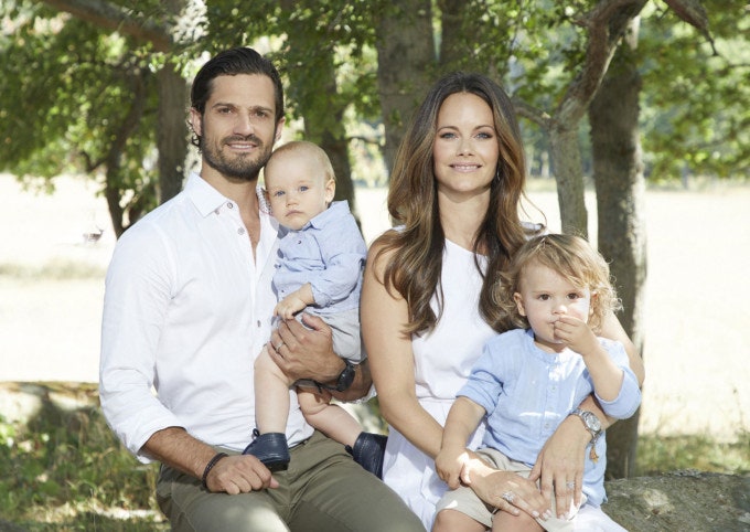 Принц Швеции Карл Филипп и принцесса София поделились фотографией новорожденного сына