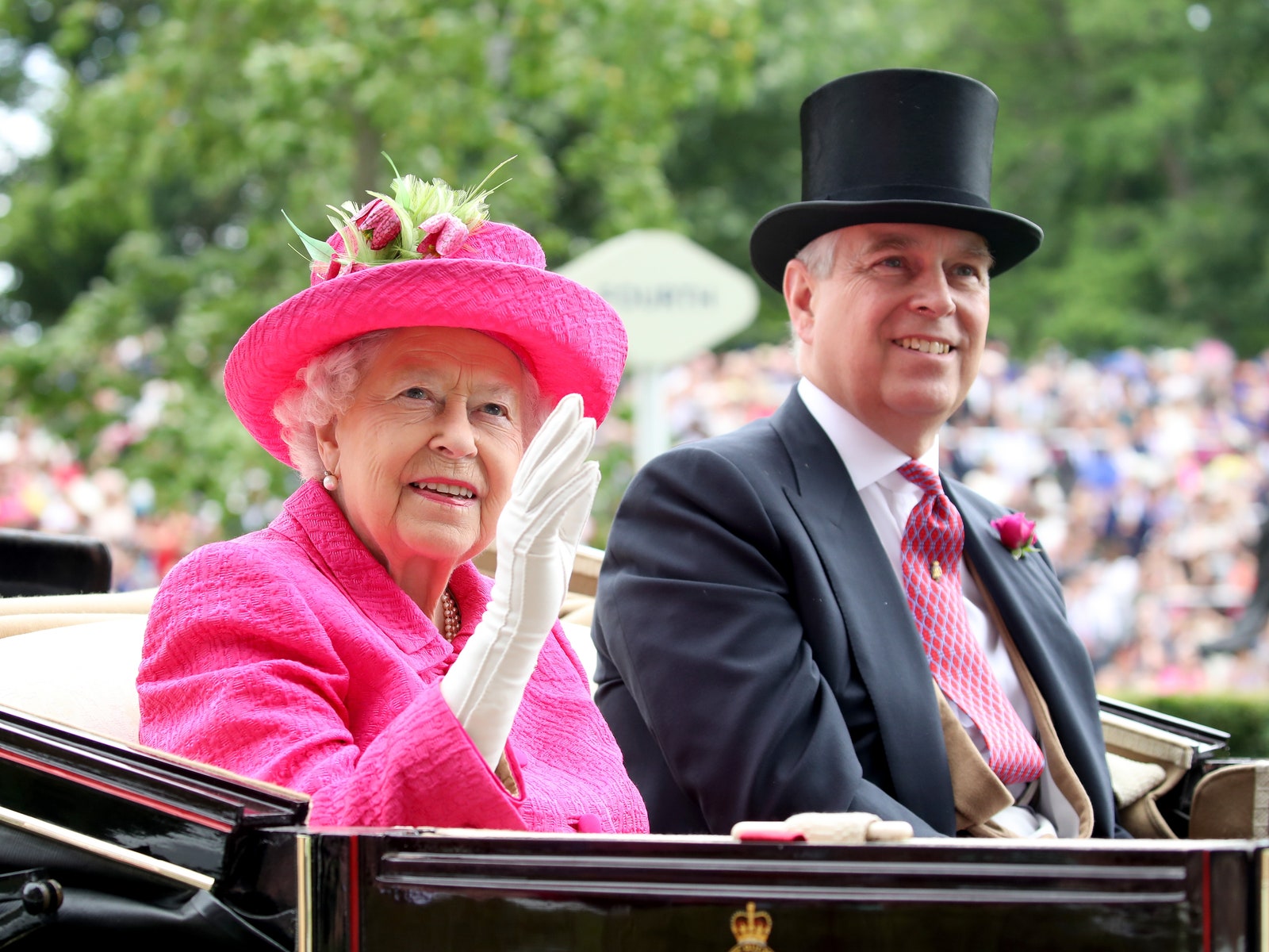 Королева оплатит часть «пожертвования» принца Эндрю в пользу Вирджинии Джуффре
