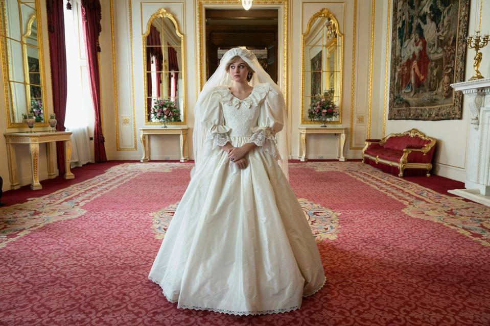 Новый сезон «Короны» стал популярнее чем трансляция свадьбы принца Чарльза и принцессы Дианы