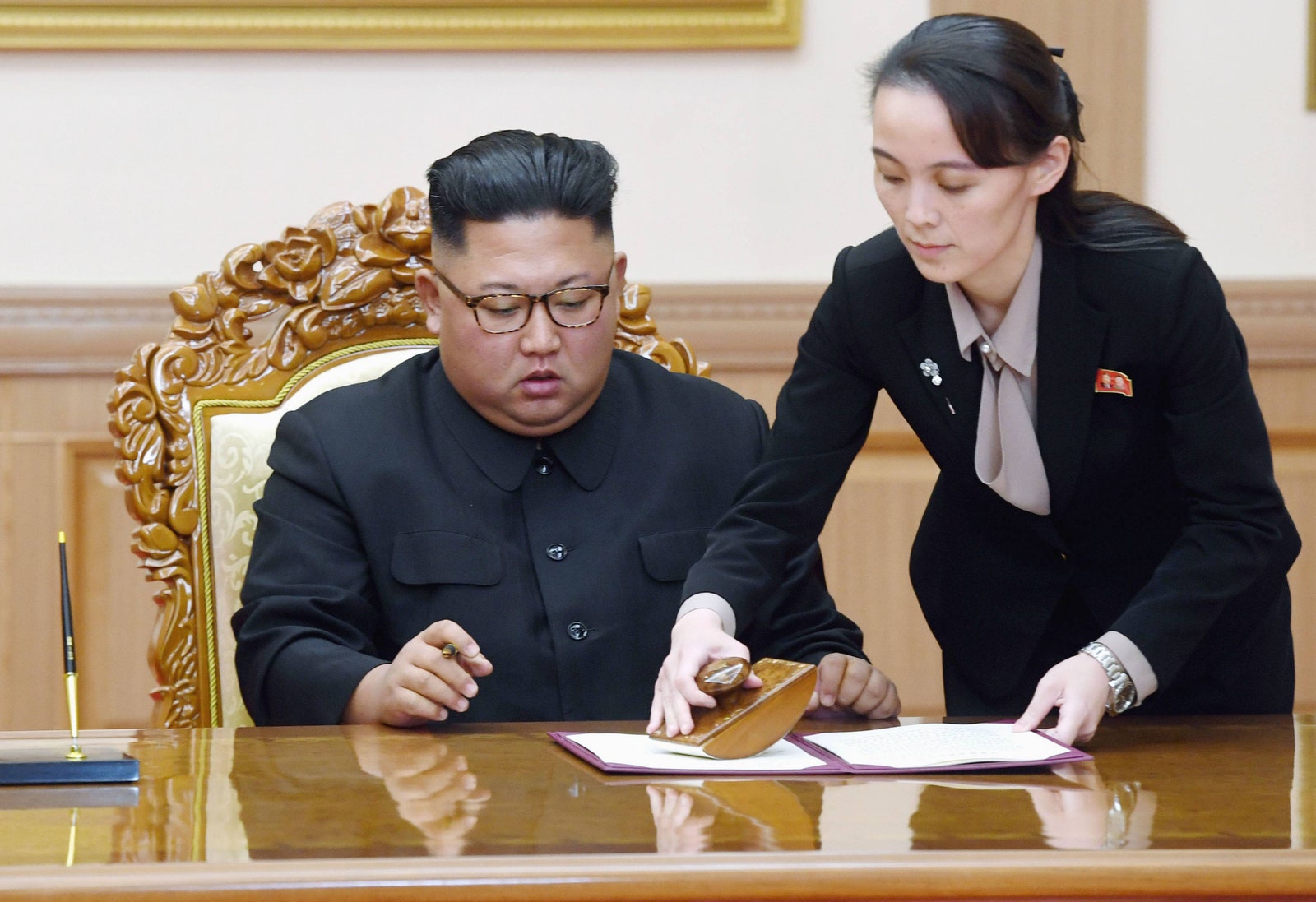 Что известно о Ким Ё Чжон сестре Ким Чен Ына и его потенциальной преемнице