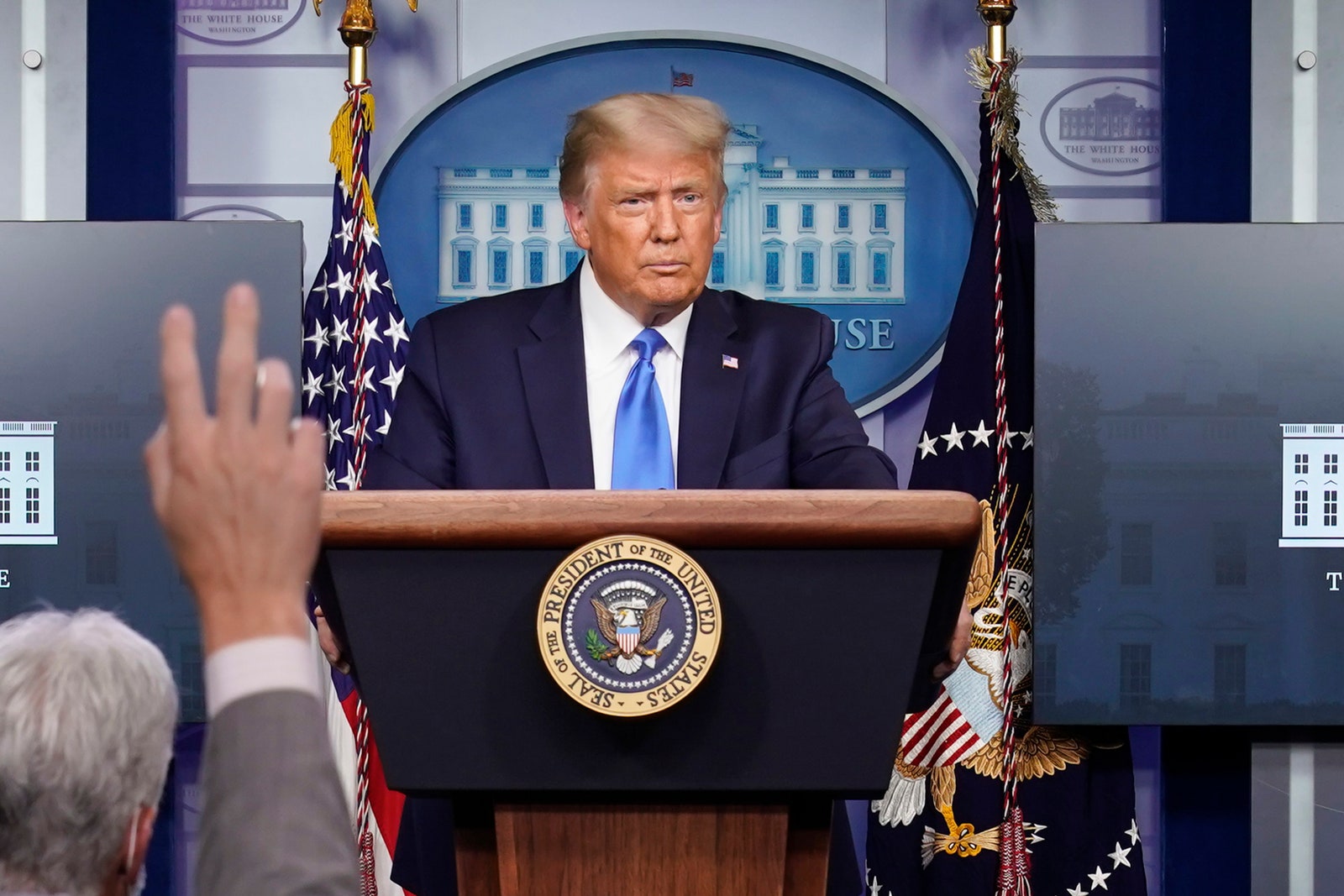 Дональд Трамп не платил федеральные налоги 10 лет что об этом пишут