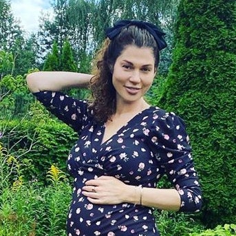 Евгения Линович ждет пятого ребенка