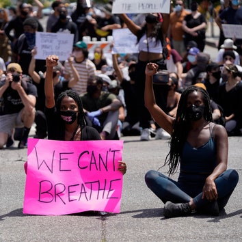 #BlackLivesMatter: демонстрации против полицейского произвола в США и уличные погромы