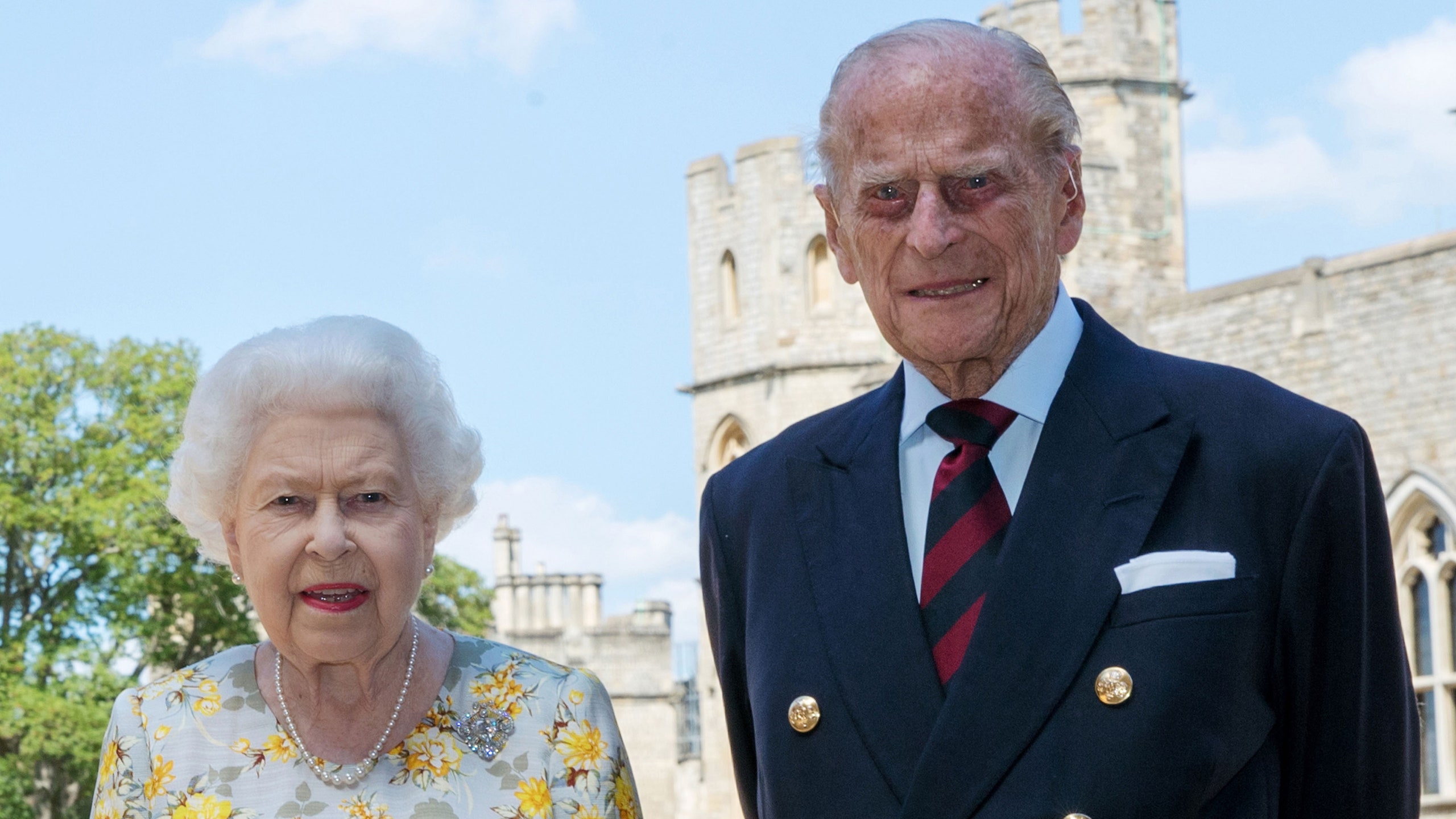 Королевская семья опубликовала новое фото принца Филиппа по случаю дня его рождения