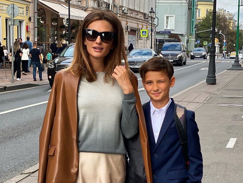 «Первый пошел»: как герои Tatler проводили детей в школу