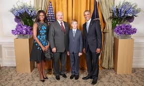 Мишель Обама Александр и Николай Лукашенко Барак Обама