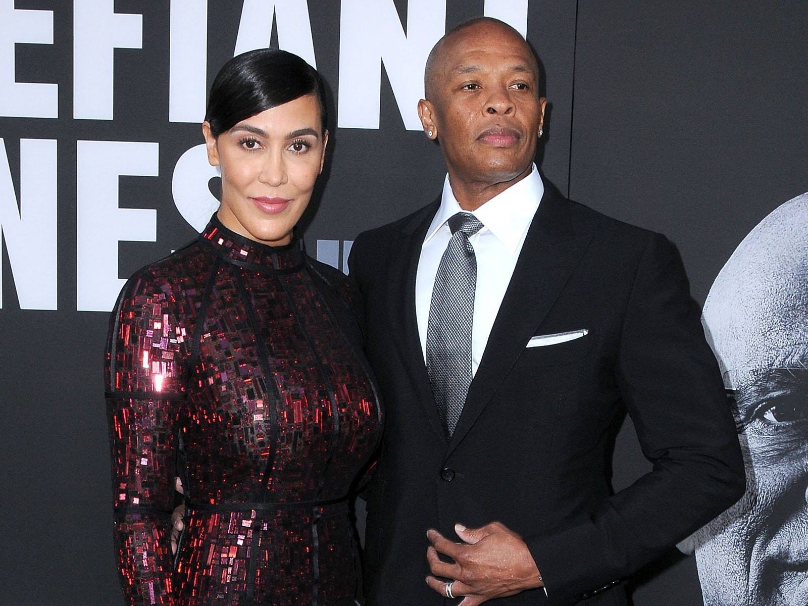 Жена рэпера Dr. Dre подала на развод после 24 лет брака &- теперь она претендует на половину его состояния в $800 миллионов