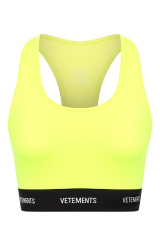 Vetements 22 000nbspрублей tsum.ru.