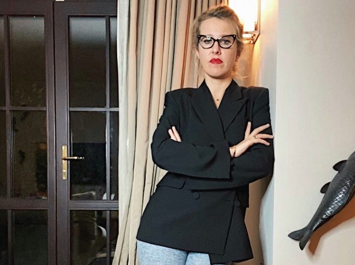 Ксения Собчак, Яна Рудковская и другие на премьере фильма «Дау. Нора мама» в Zoom