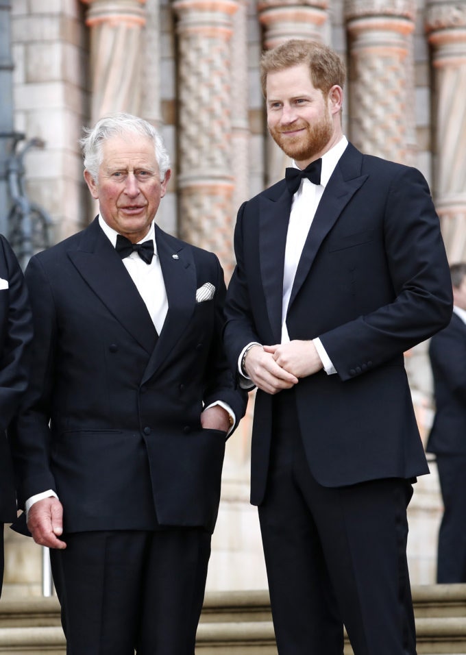 Принц Чарльз заплатит за личную охрану принца Гарри и Меган Маркл
