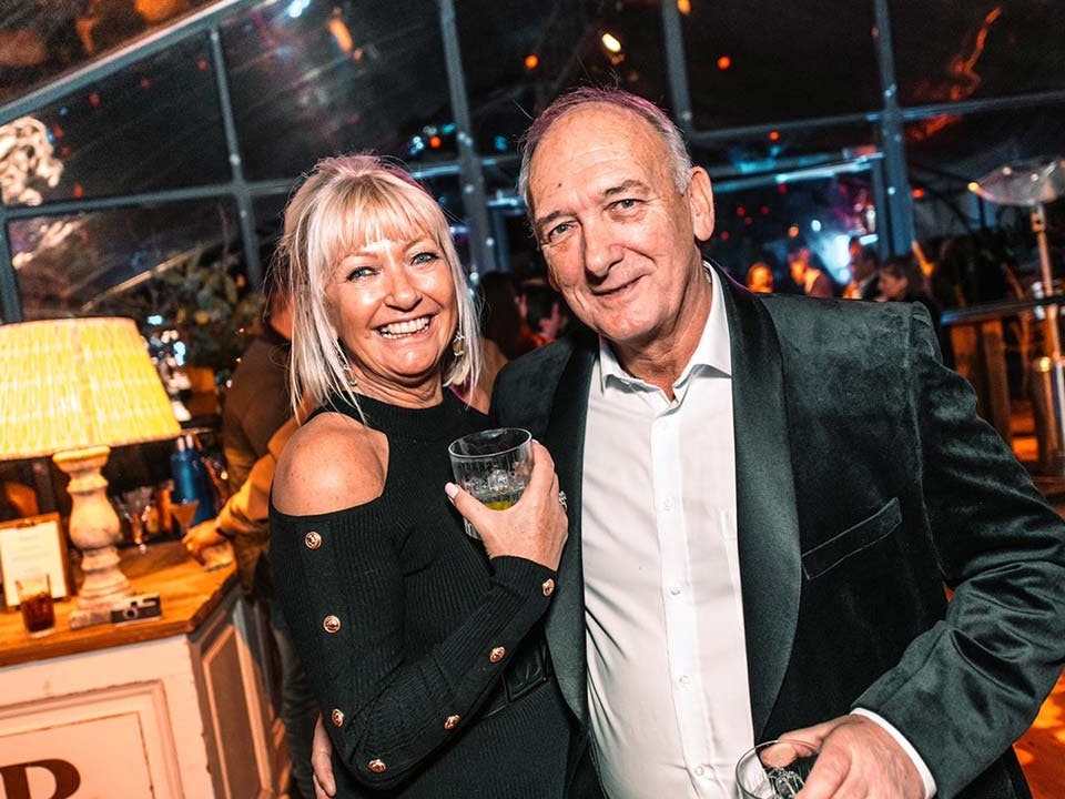 72-летний отец Дэвида Бекхэма объявил о помолвке