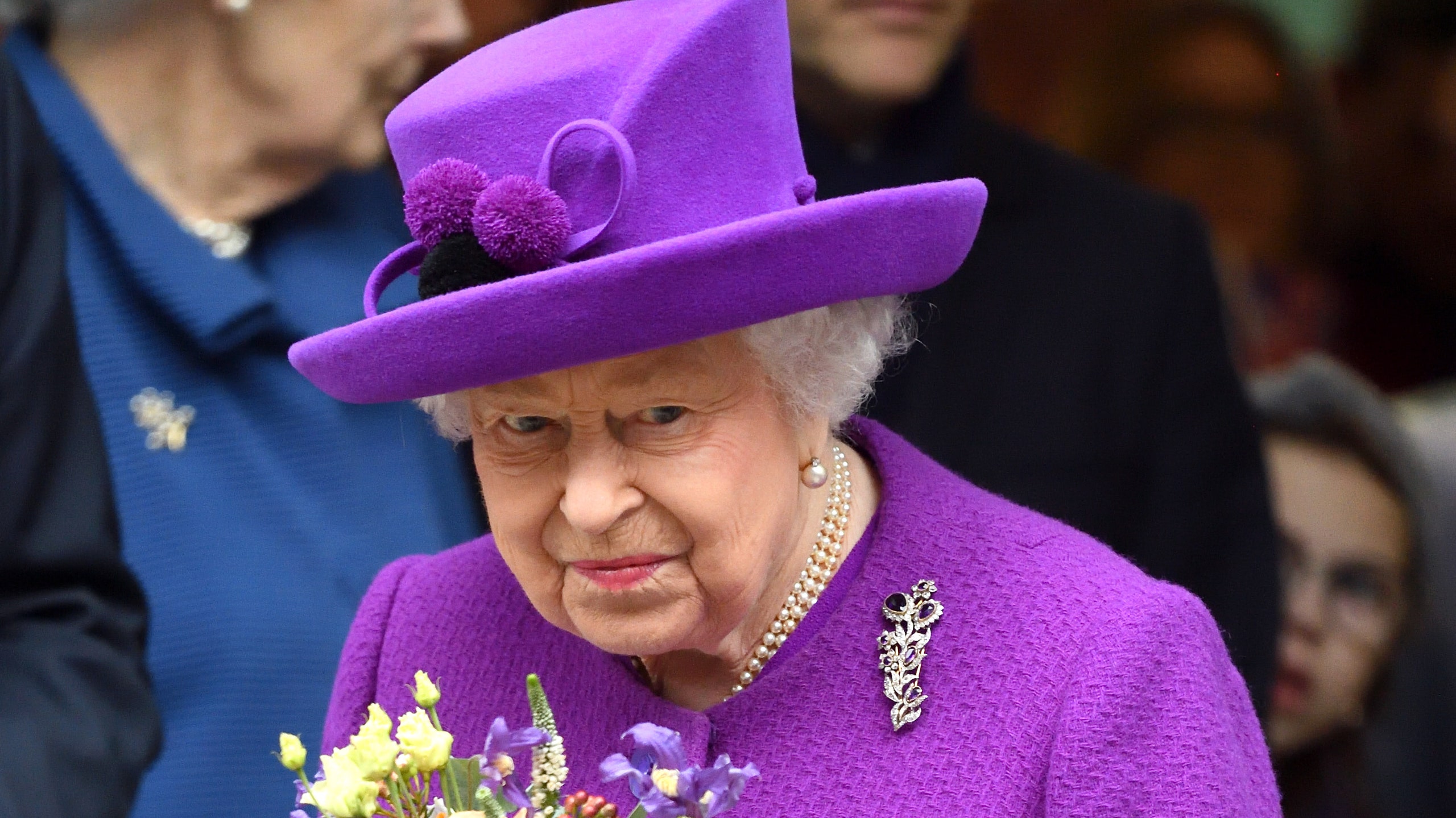 Королева Елизавета II обратилась к нации в связи с распространением коронавируса