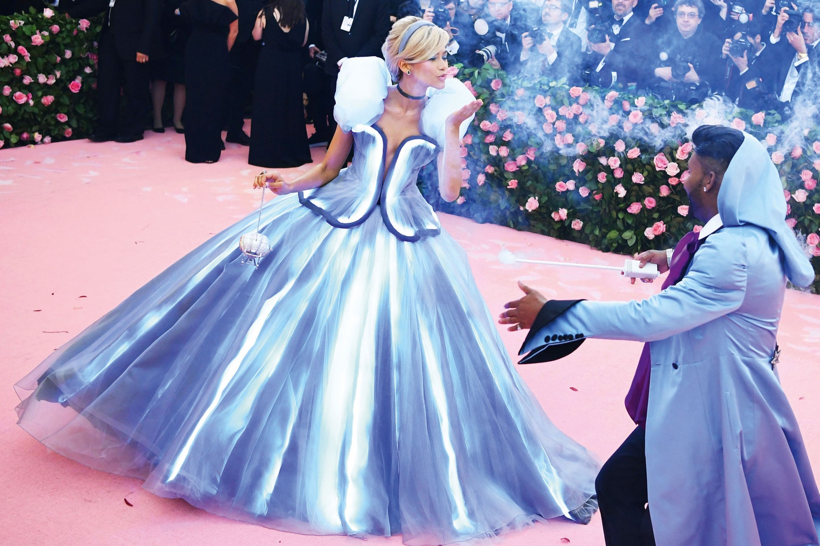 Актриса Зендая и стилист Ло Роуч на Met Gala в НьюЙорке 2019.