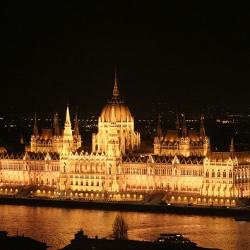 Юлия Высоцкая советует, где и чем согреться в рождественском Будапеште
