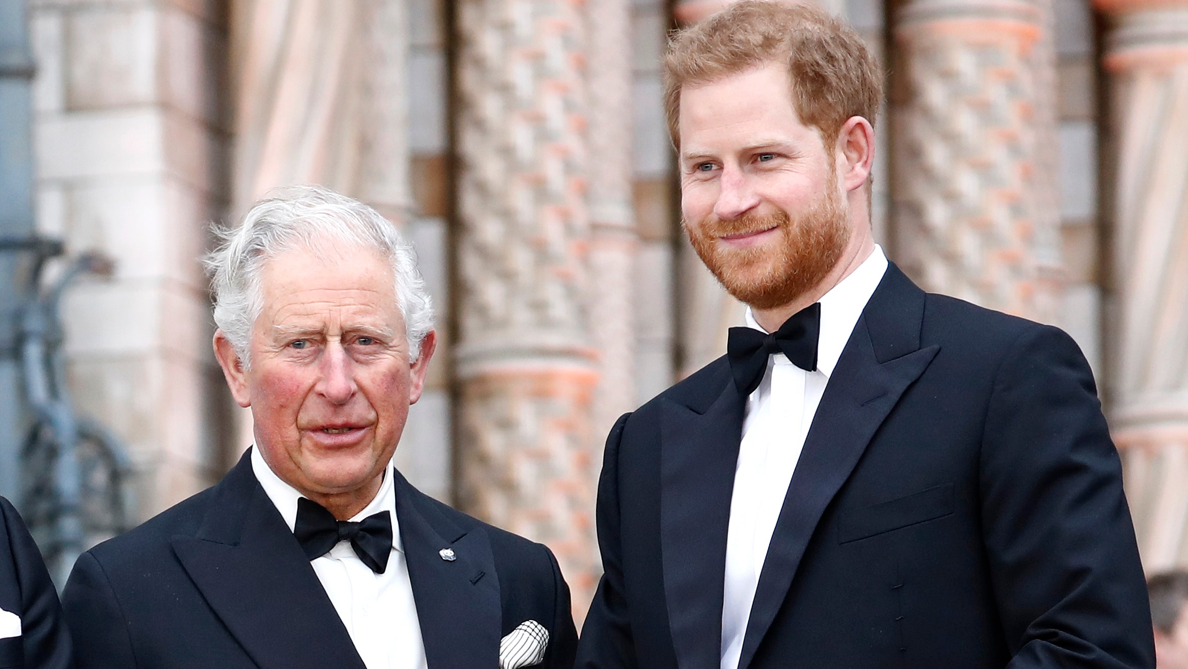 Принц Чарльз продолжит финансировать принца Гарри и Меган Маркл