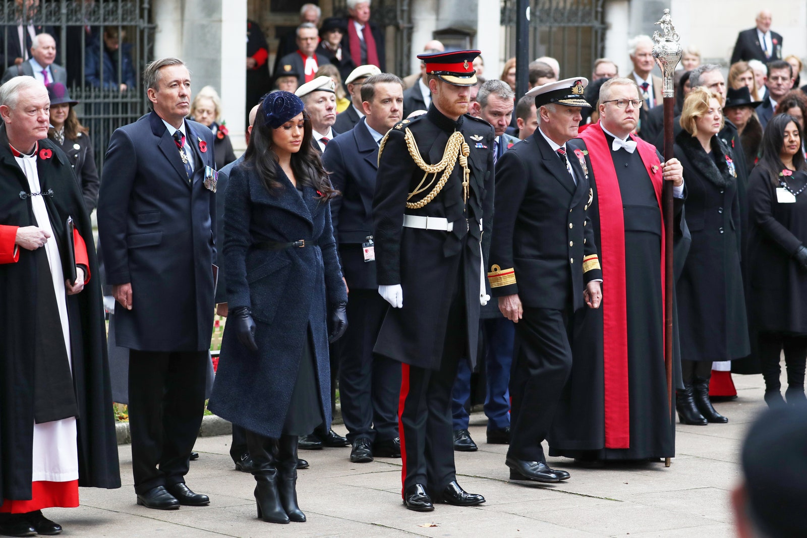 Меган Маркл и принц Гарри отдали дань памяти погибшим военным в Вестминстерском аббатстве