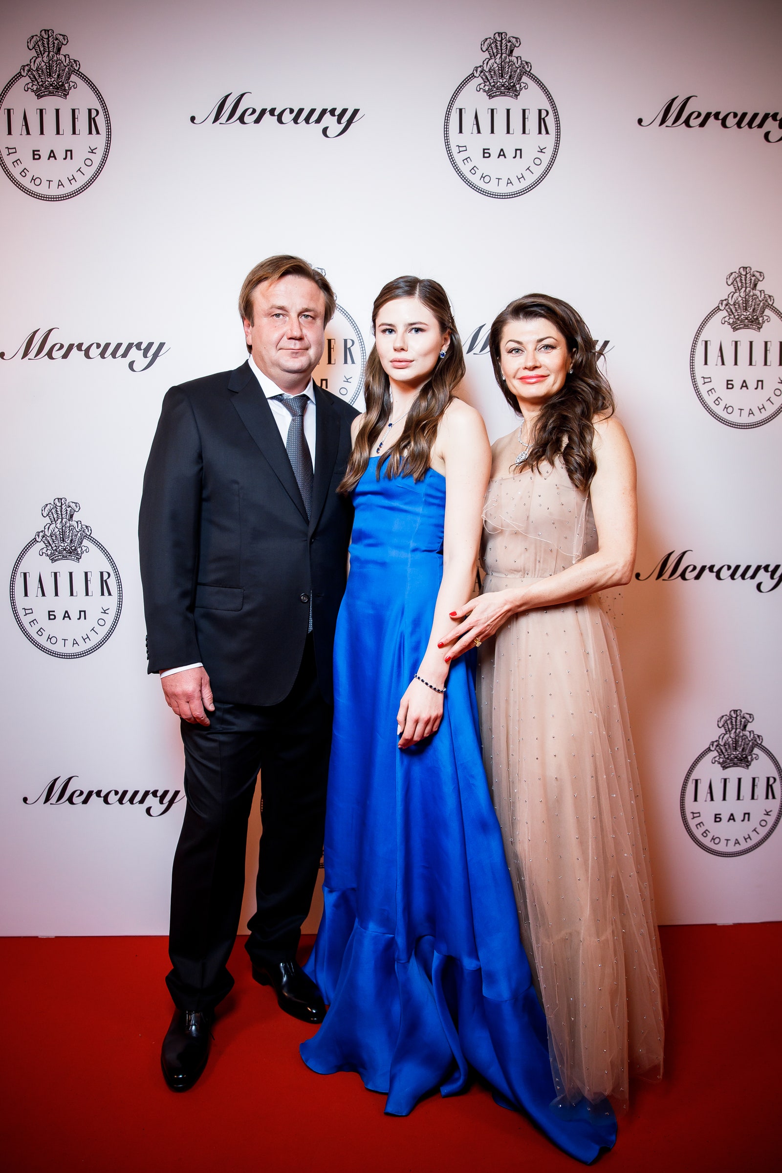 Валерия Евсеева с родителями — Дмитрием и Наталией Евсеевыми