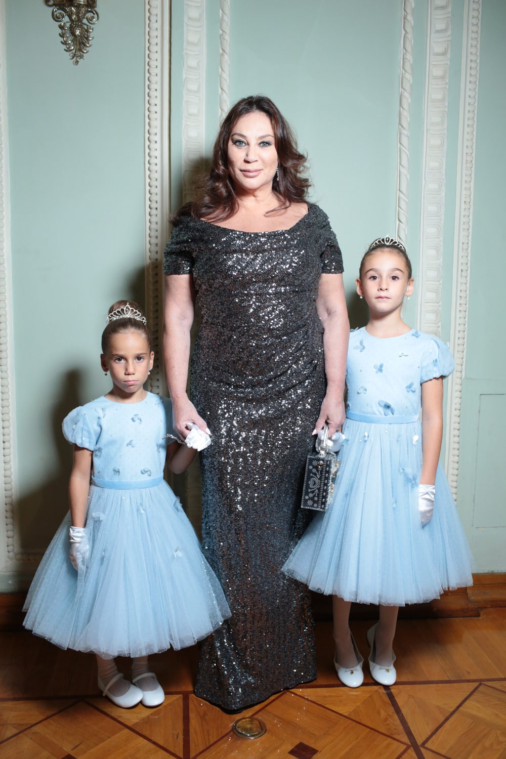 Алла Вербер с внучками Мишель и Элизабет на Балу дебютанток Tatler