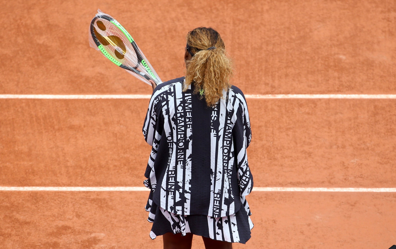 Серена Уильямс сделала модное заявление на своем первом матче в рамках «Ролан Гаррос»2019