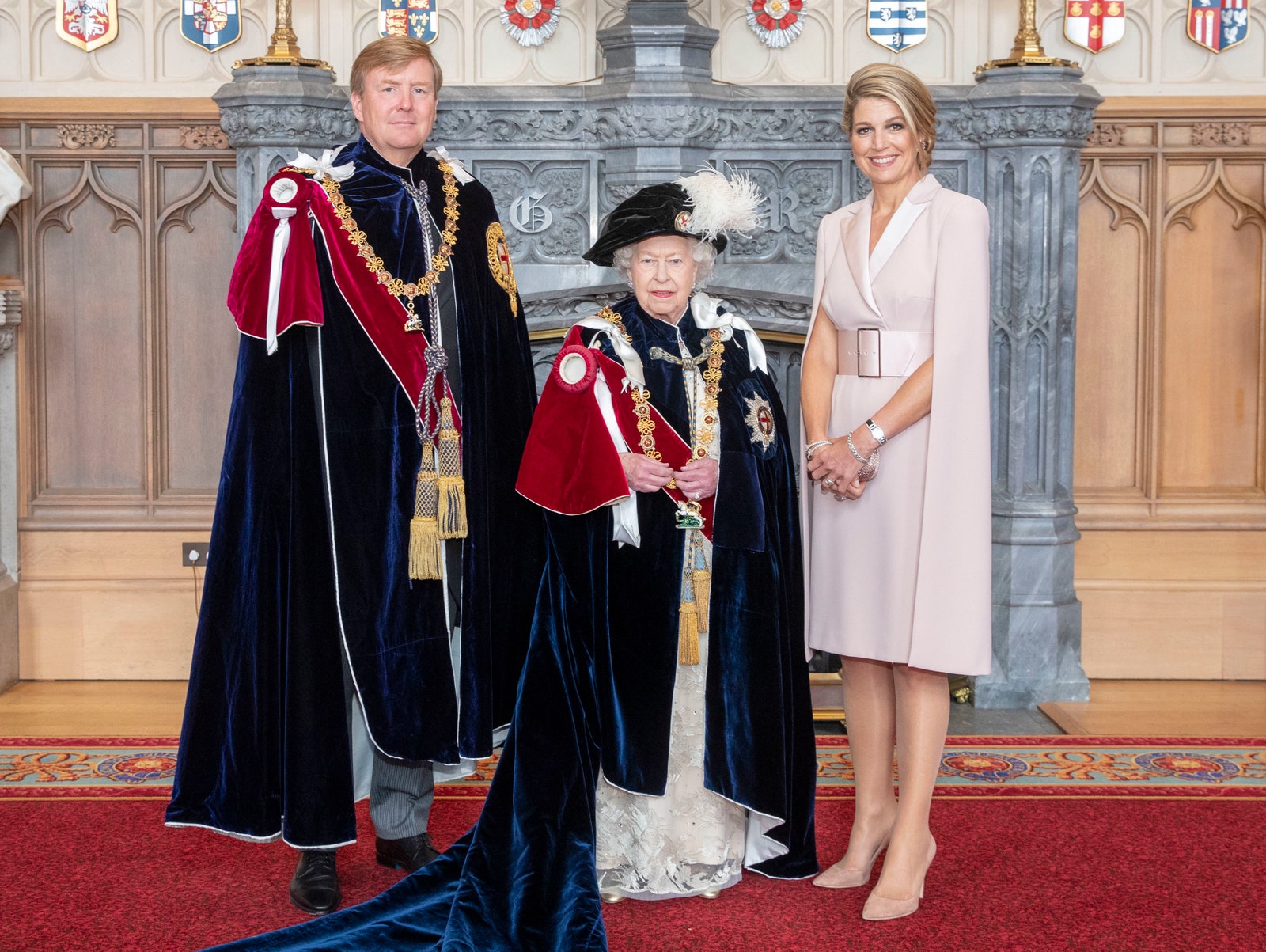 Король Нидерландов ВиллемАлександр и королева Максима с королевой Елизаветой II