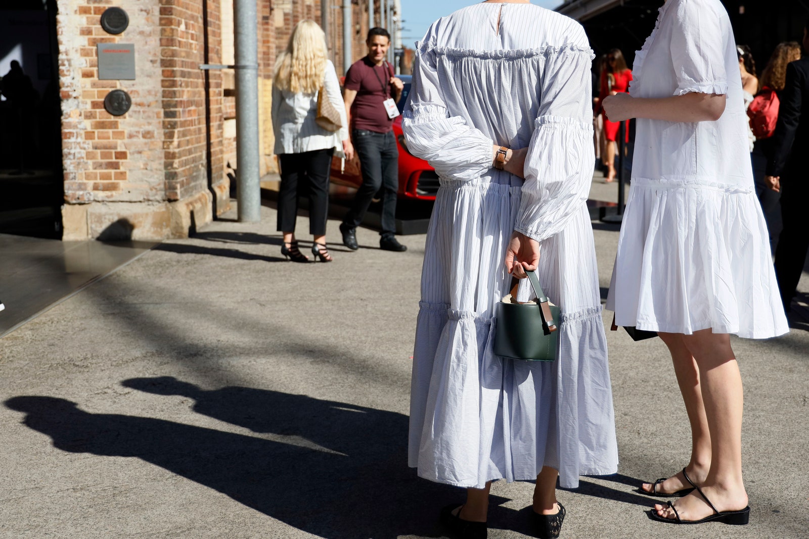Стритстайл Недели моды в Сиднее как носить белый этим летом