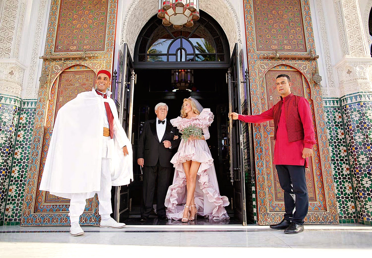 Актриса Василиса Кузьмина на своей свадьбе в отеле La Mamounia 2018.
