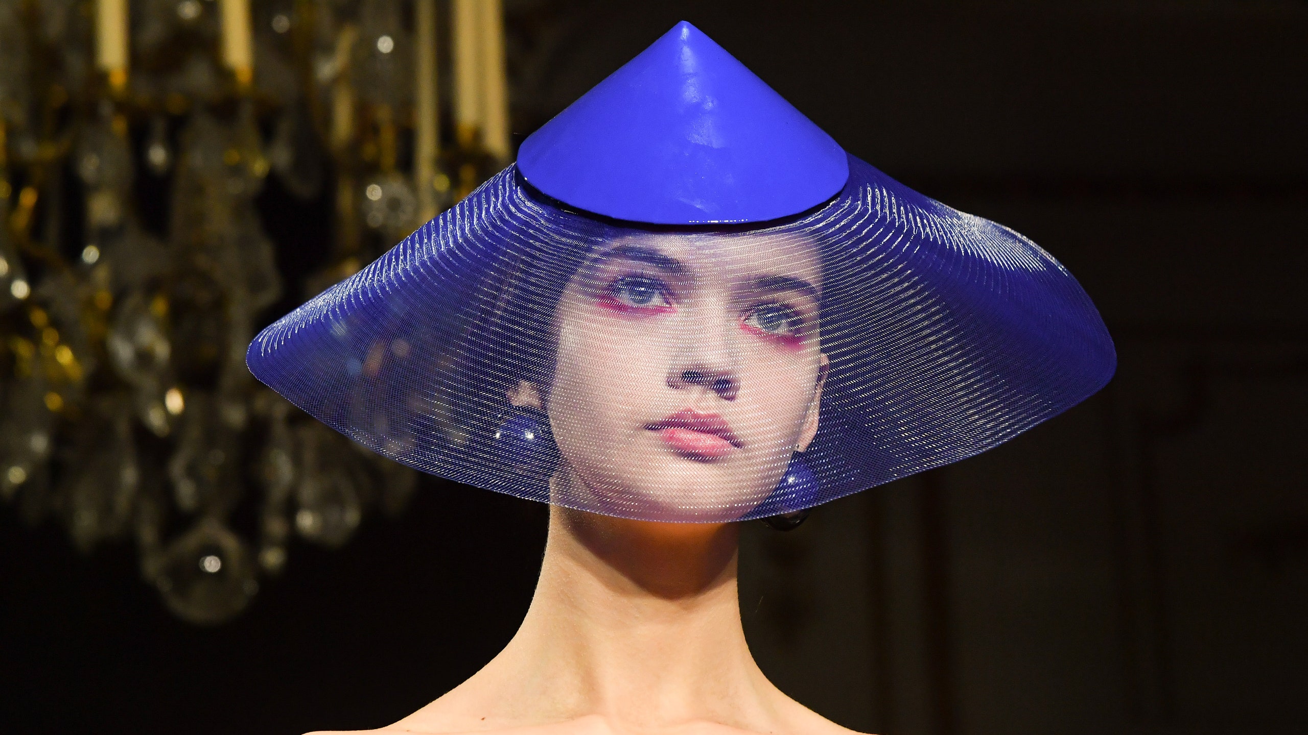 Показ новой коллекции Armani Prive на неделе высокой моды в Париже подробности и фото с мероприятия