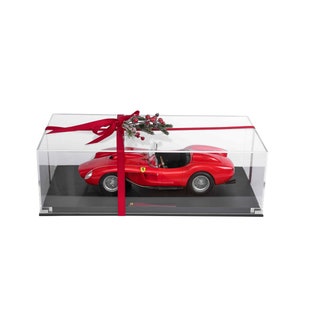 Автомобиль Ralph Lauren Ferrari 250nbspTR 1 165 000nbspрублей бутики Ralph Lauren.