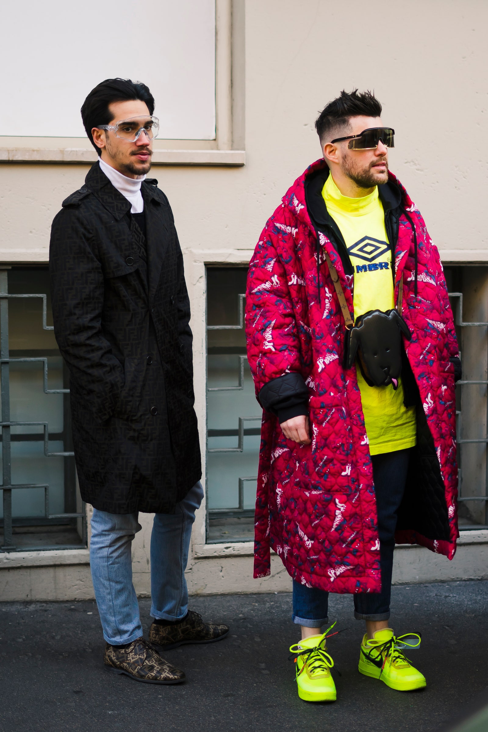 Очень яркие пальто и пуховики в стритстайлхронике с Недели моды в Милане