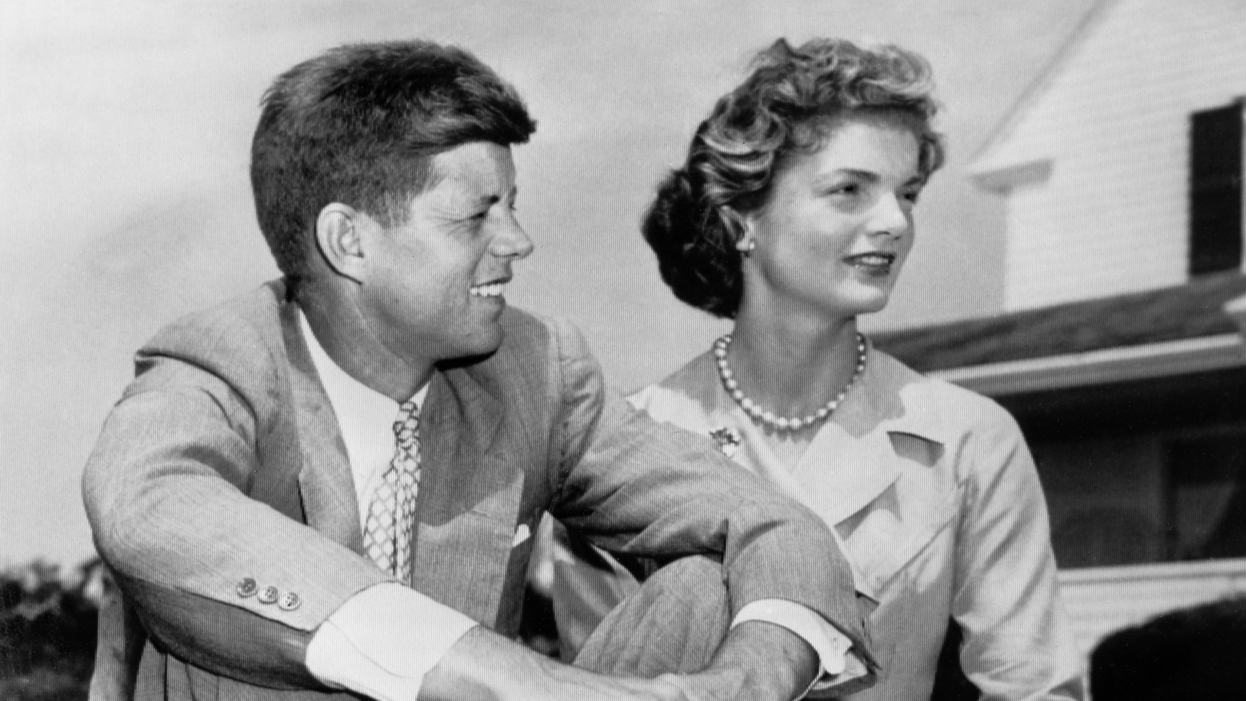 Уникальное письмо Джеки Кеннеди мужу будет продано на аукционе