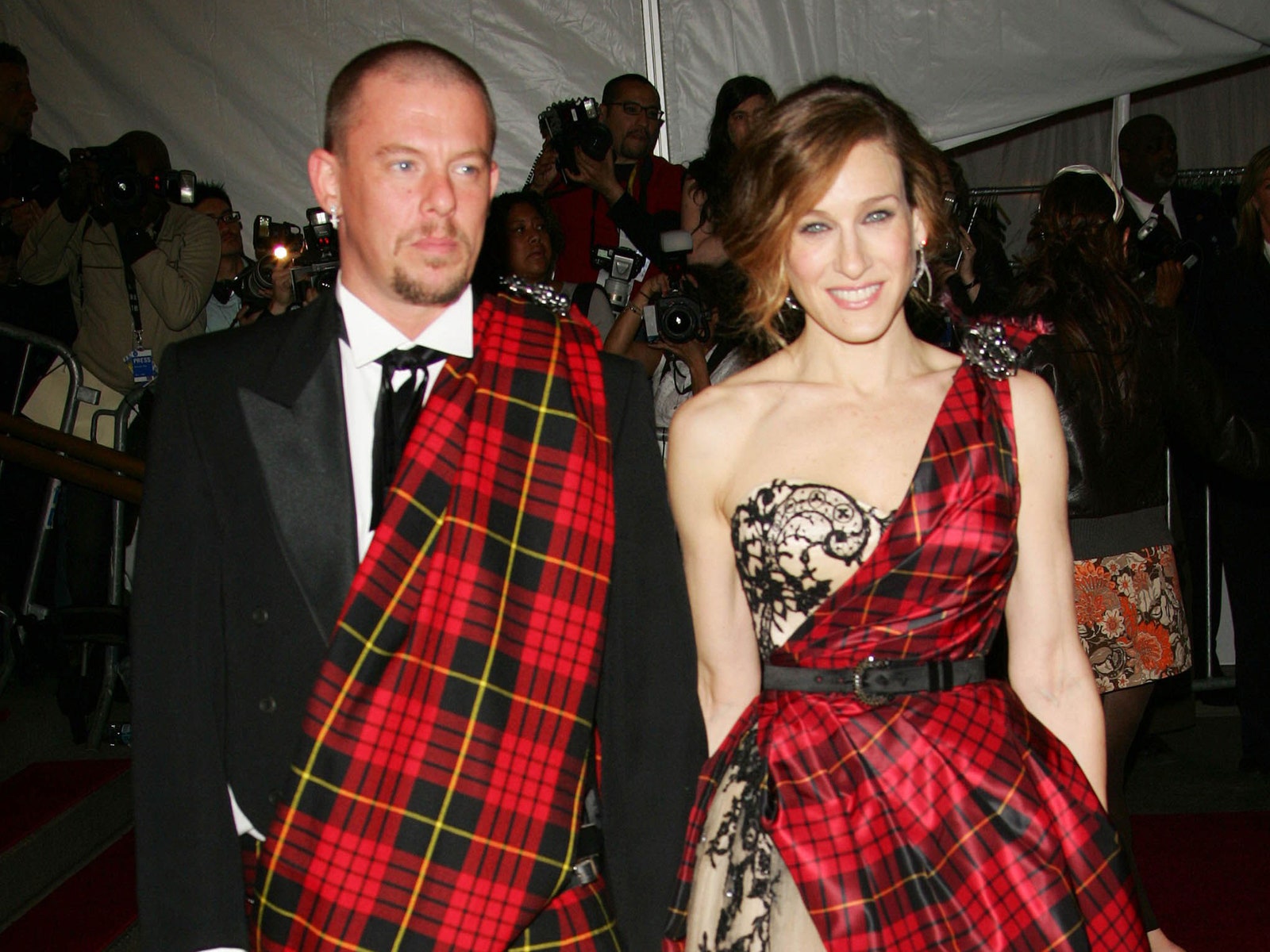 30 лучших выходов в Alexander McQueen на красную дорожку