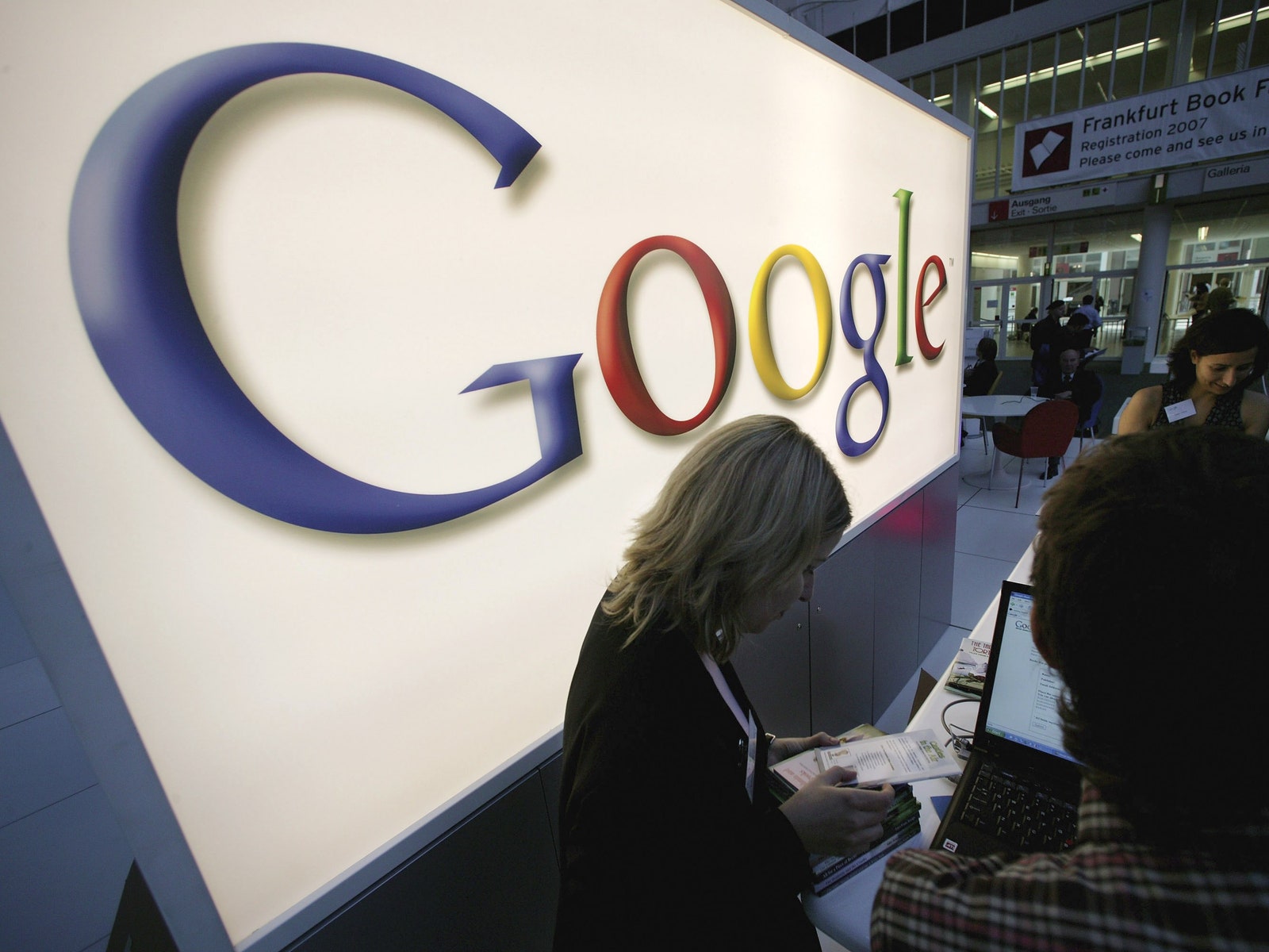 Google изменили свою политику после митингов против харассмента