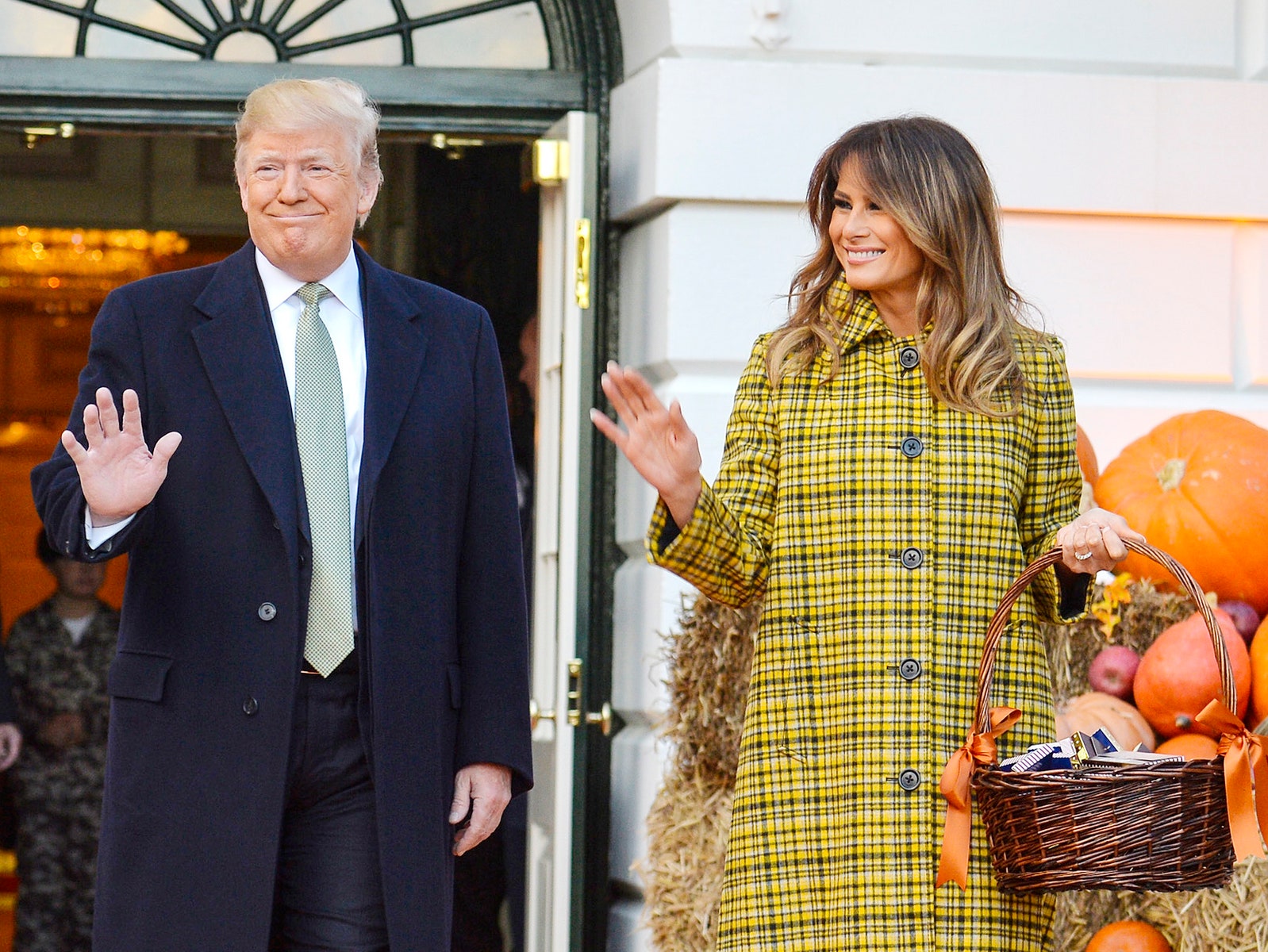 Дональд и Мелания Трамп отметили Хэллоуин в Белом доме