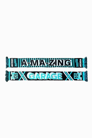 Шарф Garage × Maurizio Cattelan цена поnbspзапросу сувенирный магазин МСИ «Гараж».