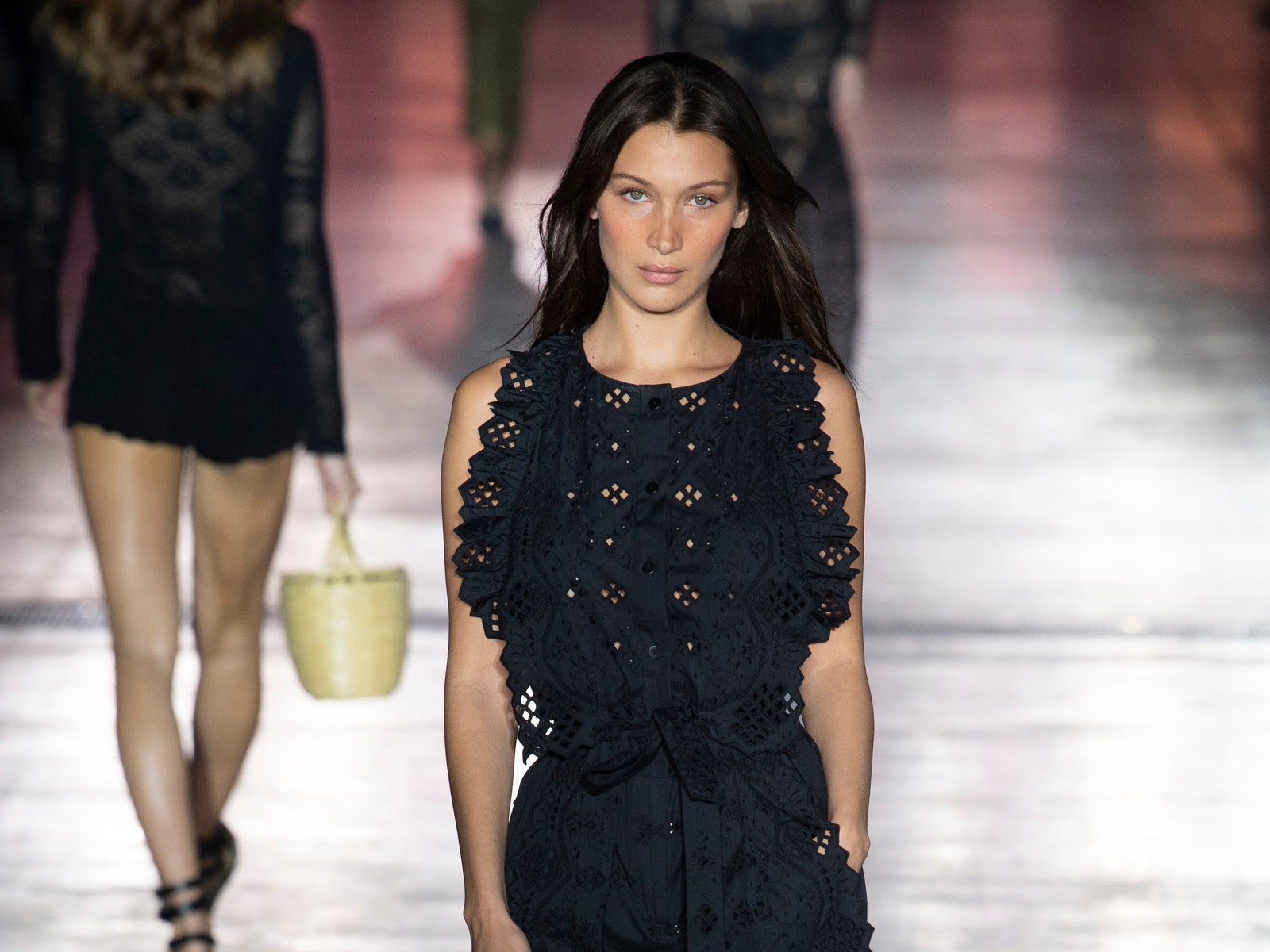 Неделя моды в Милане: показ Alberta Ferretti весна-лето 2019